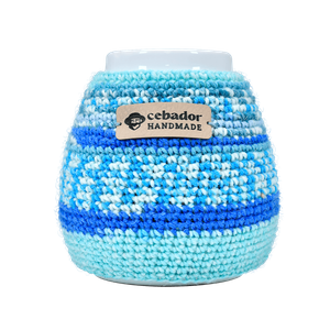 Gehäkelter Pullover für Mate Becher Valeria