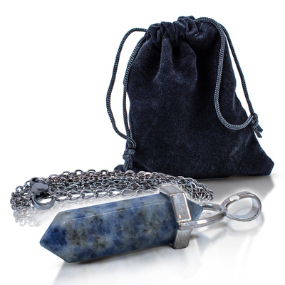 Anhänger mit Blue Spot Stone im Beutel + Kette